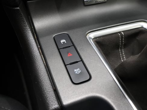 Used 2011 Ford Mustang Shelby GT500 RWD image 38