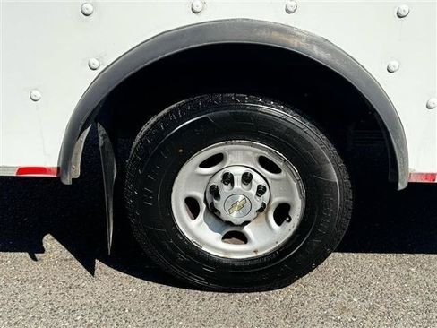 Used 2022 Chevrolet Express 3500 w/ Power Convenience Package RWD image 26