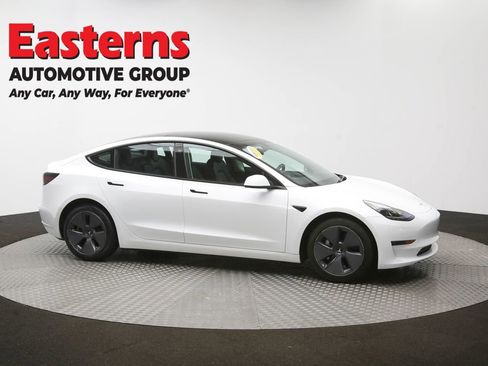 Used 2023 Tesla Model 3 Standard Range image 42