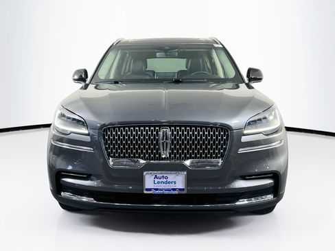 Used 2023 Lincoln Aviator AWD w/ Premium Package image 2