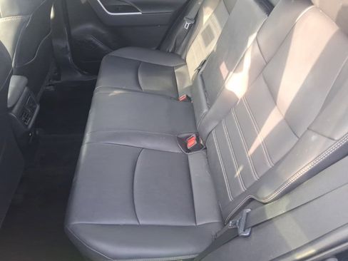 Used 2021 Toyota RAV4 Limited image 13