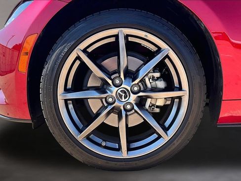Used 2019 MAZDA MX-5 Miata RF Grand Touring RWD image 8