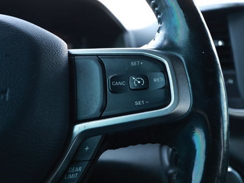 Used 2019 RAM 1500 Big Horn AWD/4WD image 14