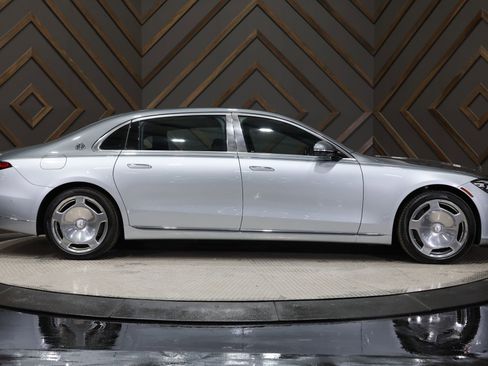 Used 2024 Mercedes-Benz Maybach S 580 Maybach S 580 4MATIC image 6