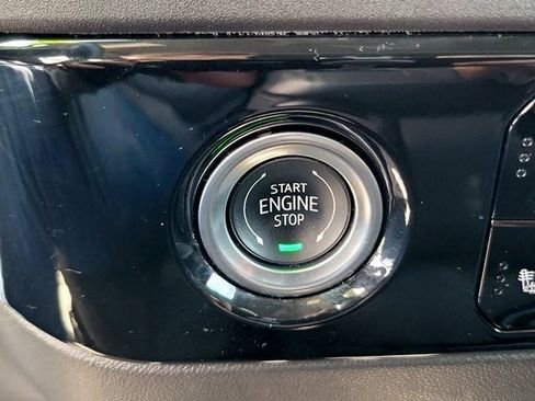 Used 2024 GMC Sierra 1500 Elevation AWD/4WD image 32