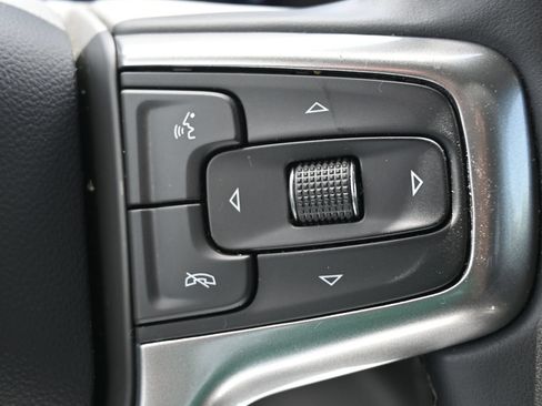 Used 2025 Chevrolet Silverado 1500 LT RWD image 13