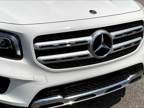 Certified 2023 Mercedes-Benz GLB 250 w/ Premium Package image 29