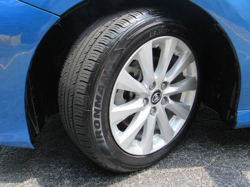 Used 2019 Toyota Camry LE FWD image 25