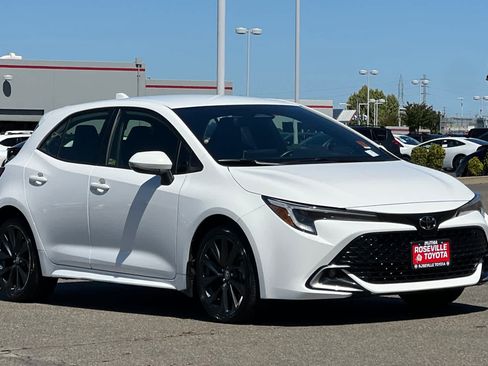 Certified 2023 Toyota Corolla XSE FWD image 5