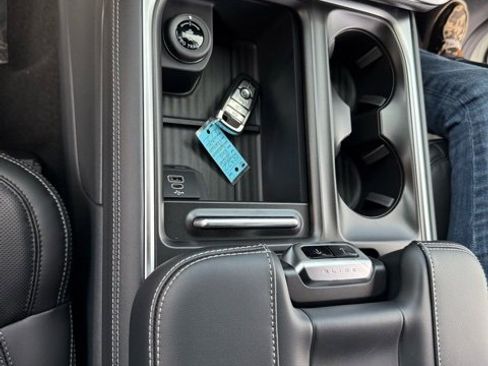 New 2026 Ford Expedition Platinum w/ Stealth Appearance Package image 20