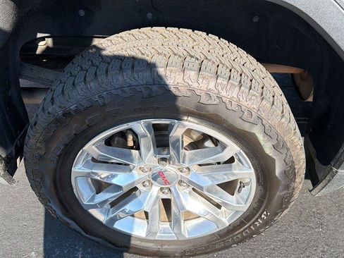 Used 2019 GMC Sierra 1500 SLT w/ SLT Premium Plus Package AWD/4WD image 8