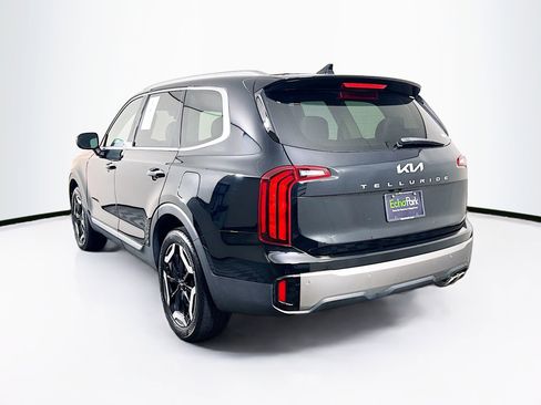 Used 2025 Kia Telluride S FWD image 5