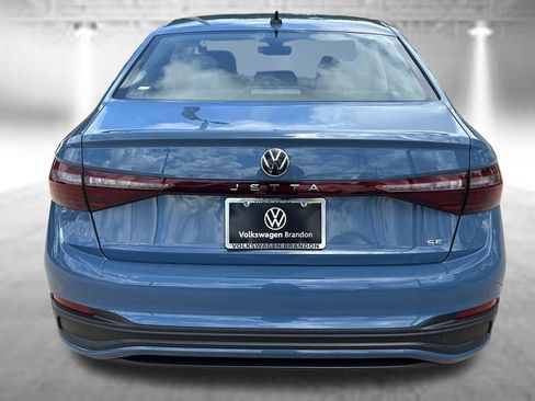 Used 2026 Volkswagen Jetta SE w/ Black Wheel Package FWD image 5