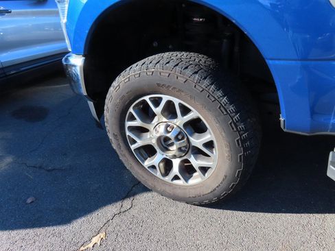 Used 2022 Ford F250 XLT w/ XLT Premium Package image 12