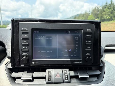 Certified 2021 Toyota RAV4 XLE Premium AWD/4WD image 16