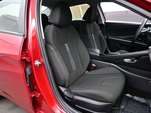 Certified 2024 Hyundai Elantra SEL FWD image 13