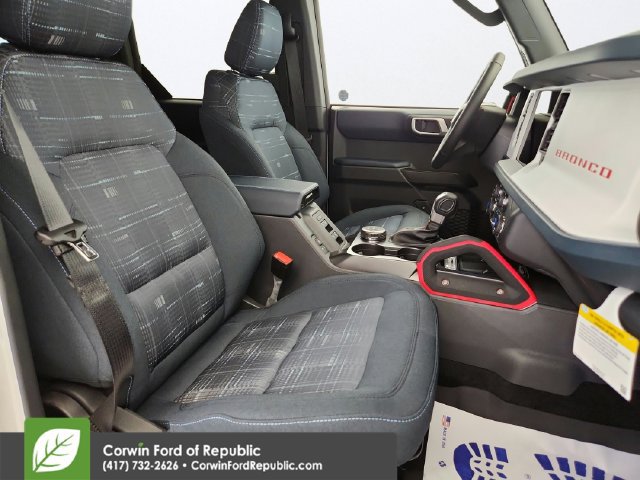 New 2026 Ford Bronco Heritage Edition AWD/4WD image 32