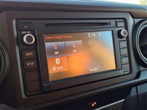 Used 2019 Toyota Tacoma SR image 4