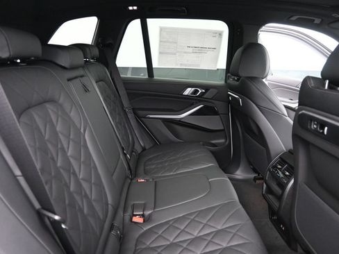 New 2026 BMW X5 xDrive40i w/ M Sport Package AWD/4WD image 25