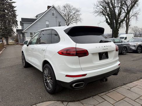 Used 2017 Porsche Cayenne Platinum Edition AWD/4WD image 5