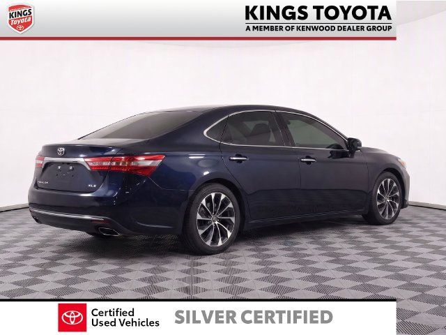 Certified 2016 Toyota Avalon XLE Plus FWD image 4