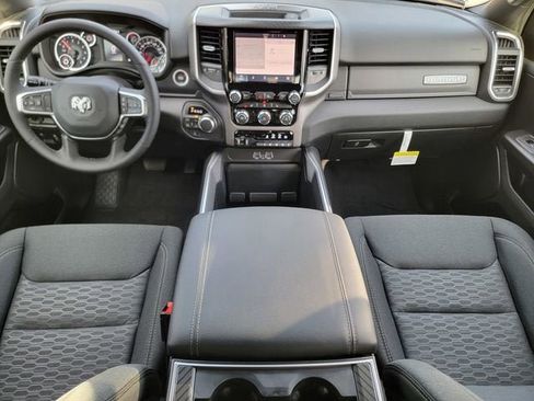 New 2026 RAM 1500 Big Horn AWD/4WD image 24