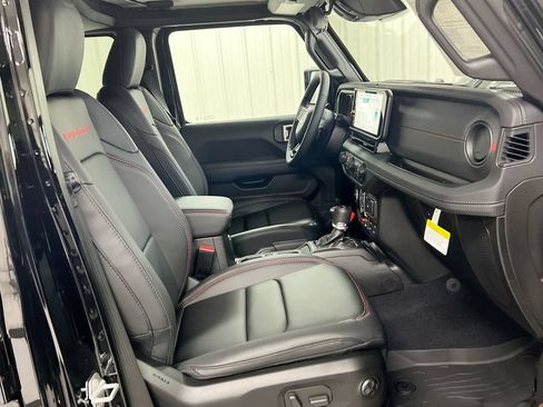 New 2026 Jeep Wrangler Unlimited Rubicon AWD/4WD image 21
