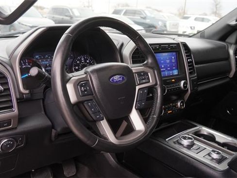 Used 2021 Ford Expedition Max XLT image 20