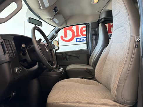 Used 2023 Chevrolet Express 3500 LS image 19