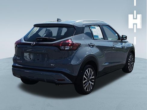 Used 2023 Nissan Kicks SV FWD image 4