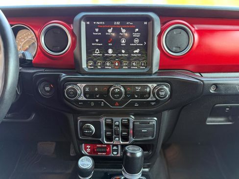 Used 2023 Jeep Wrangler Unlimited Rubicon w/ LED Lighting Group image 24