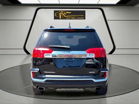 Used 2017 GMC Terrain SLE w/ Driver Alert Package I AWD/4WD image 4