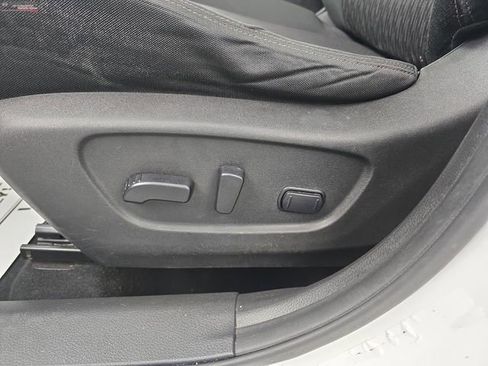 Used 2019 Nissan Rogue SV image 25