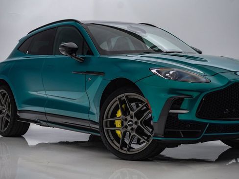 Used 2026 Aston Martin DBX 707 AWD/4WD image 2