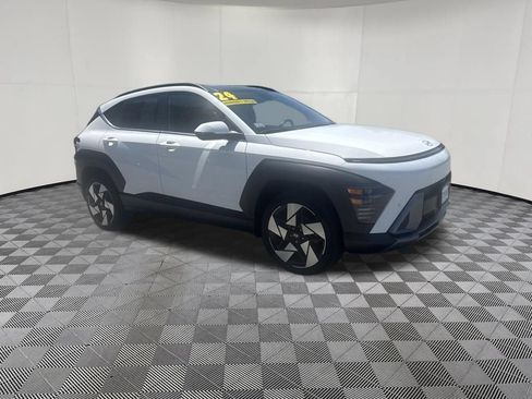 Used 2024 Hyundai Kona Limited AWD/4WD image 3