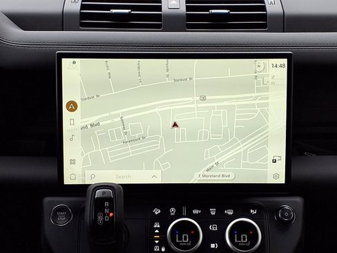 New 2026 Land Rover Defender 130 X-Dynamic SE AWD/4WD image 18
