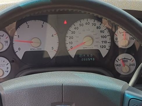 Used 2007 Dodge Ram 2500 Truck Laramie w/ Protection Group AWD/4WD image 8