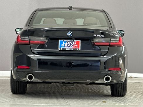 Used 2024 BMW 330e w/ Convenience Package RWD image 9
