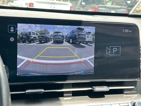 Used 2024 Hyundai Kona SEL AWD/4WD image 32