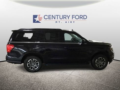 Used 2024 Ford Expedition XLT AWD/4WD image 2