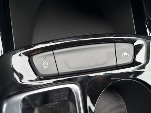 New 2026 Chevrolet Trax LT w/ Driver Confidence Package image 18