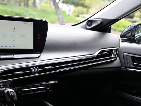 Used 2024 Toyota Mirai w/ Advanced Technology Package RWD image 25