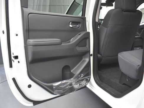 New 2026 Nissan Frontier SV w/ Tow Package image 16