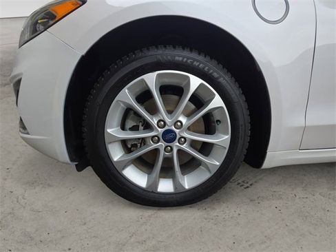Used 2019 Ford Fusion Energi Titanium image 14