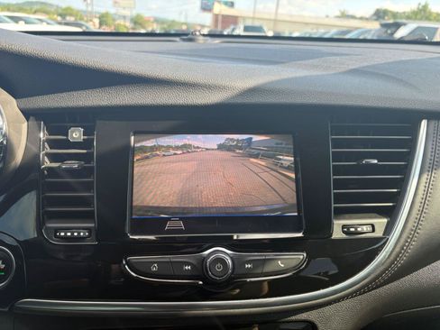 Used 2022 Buick Encore Preferred AWD/4WD image 26