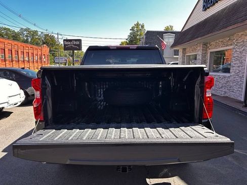 Used 2024 Chevrolet Silverado 1500 LT AWD/4WD image 13