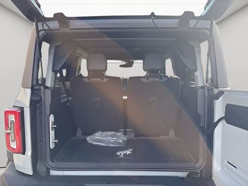 Used 2022 Ford Bronco Wildtrak image 23