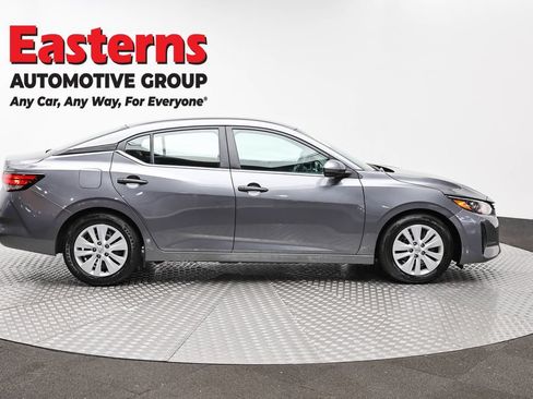 Used 2025 Nissan Sentra S FWD image 4