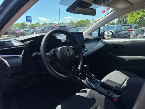Used 2026 Toyota Corolla LE FWD image 13