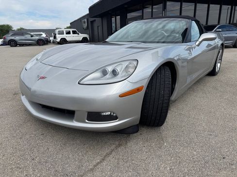 Used 2006 Chevrolet Corvette Convertible w/ Preferred Equipment Group RWD image 5